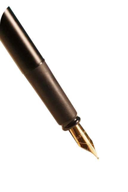 Familia disfrutando en la terraza de su nuevo hogar